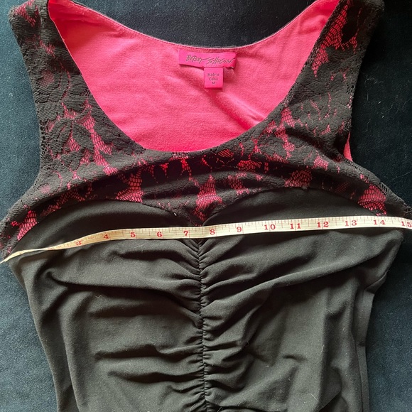 Vintage betsy johnson dress, late 90’s. Black with pink detail. Size M - Picture 8 of 9